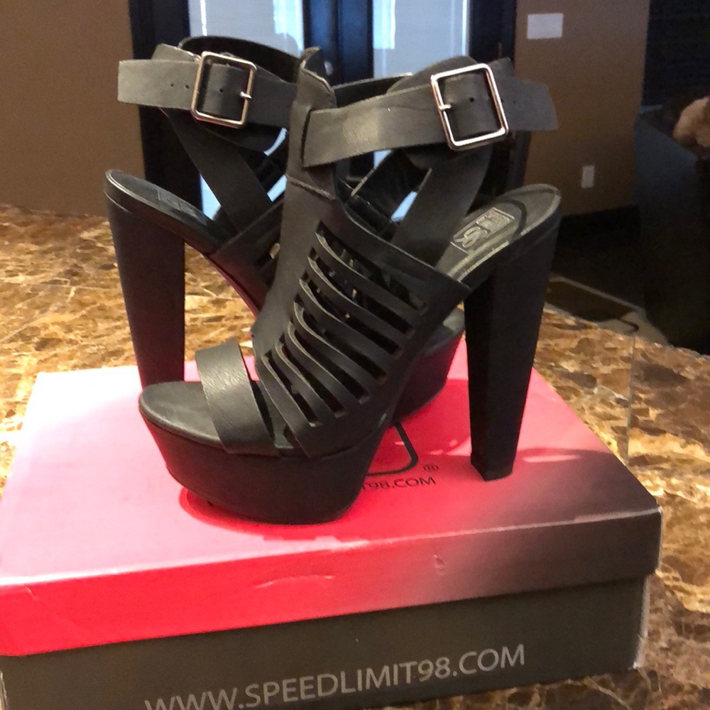 Nubuck Peep Toe Caged Platform Chunky Heel Sandal.